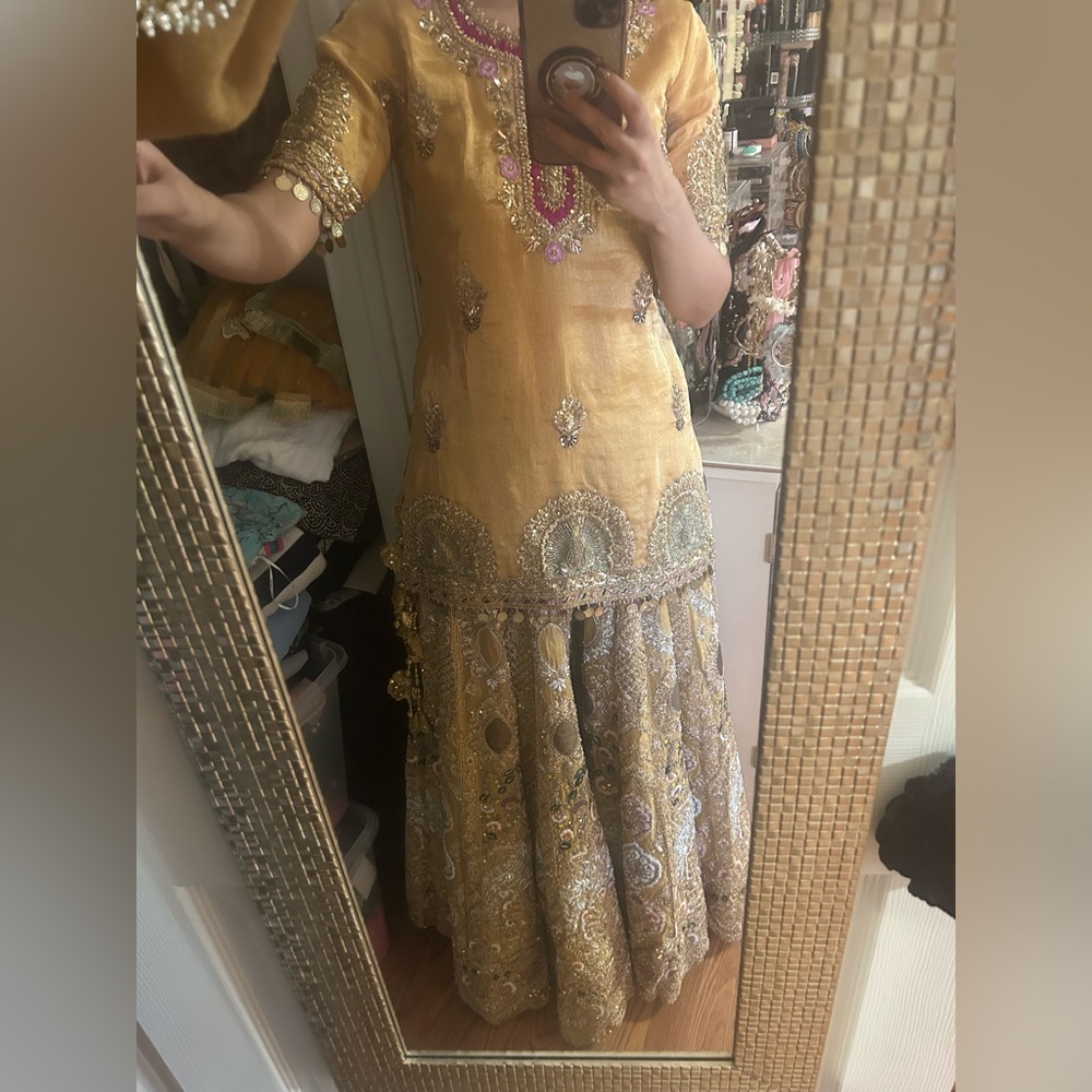 Brand new tissue silk outfitt